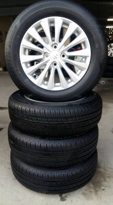 ขายล้อแม็กป้ายแดง suzuki ciaz 15" พร้อมยางปี15 สนใจติดต่อเล็กคลองสามครับ 081-3747940