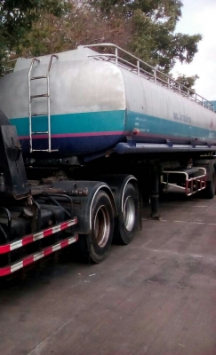 สิบล้อ ฮีโน่ 380ปี52 ลากหางพ่วงน้ำมัน 40,000ลิตรโหลดล่าง สภาพดีพร้อมใช้งาน ทะเบียนพร้อมโอน ราคา 1,890,000บ หัวลากพร้อมหางพ่วง  ครับ