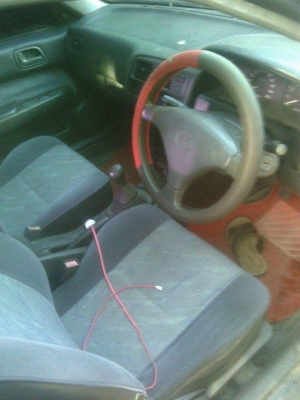 ขายด่วน 35000 บาท รถยนต์ โตโยต้า โคโรล่า 111 เครื่อง1500 cc หัวฉีด เล่มทะเบียนพร้อม  *(ไม่ใช่รถแท๊กซี่ กล้าท้าพิสูจน์