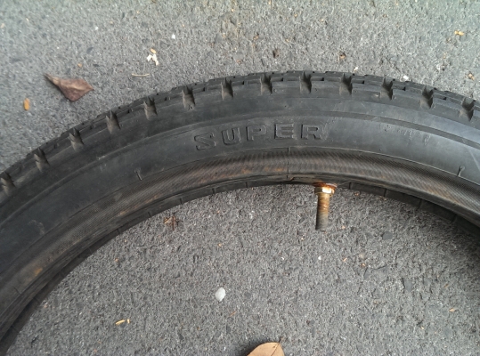 ขายยางขอบ 18 พร้อมยางในสภาพดีพร้อมใช้งาน