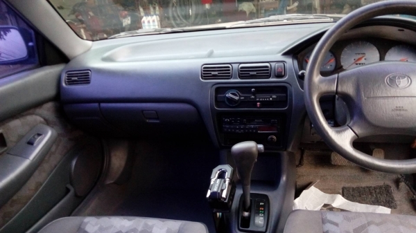 ขายด่วนToyota soluna สีน้ำเงิน หยดน้ำ ปี2000