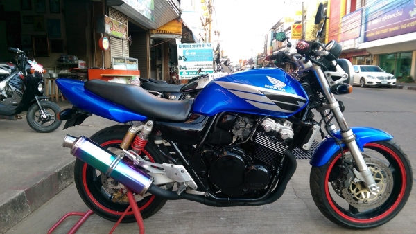 ขายคับ HONDA CB400 TECH1 ปี2001 สีสวย ท่อแต่งBEETJAPAN แฮนด์แต่ง อินวอยส์ สรรพสามิตร ราคา 75500 บาท ส่งได้ทั่วไทยคับ สนใจติดต่อ 081-0578282 คับ ส่งได้ทั่วไทยคับ สนใจติดต่อ 081-0578282 FACEBOOK ชาญณรงค์ ป๊อป ชัยอมฤต ไอดีไลน์ POPBIGBIKESAKON คับ สนใจรถสวย ถ