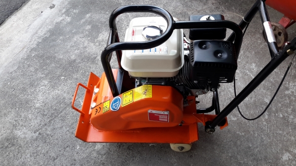 เครื่อบตบดิน marton 5.5HP