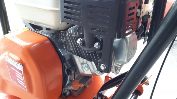 เครื่อบตบดิน marton 5.5HP