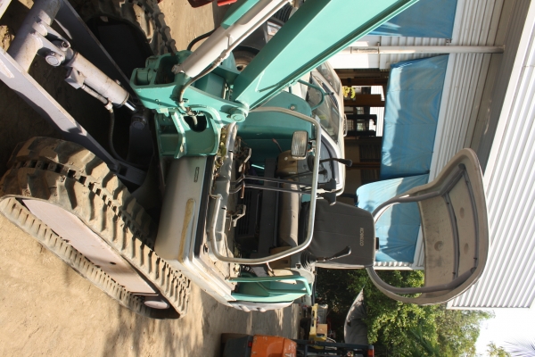 รถแบ็คโฮ KOBELCO SK025 นำเข้า