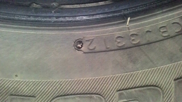 215/65R16 BRIDGESTONE DURAVIS มี 2เส้น tel.081-427-3941 ไอดีไลน์ autobot107 215/65R16 BRIDGESTONE DURAVIS มี 2เส้น tel.081-427-3941 ไอดีไลน์ autobot107