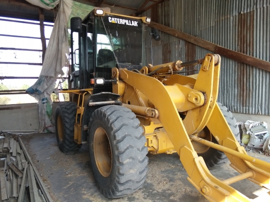 รถตัก CAT 924GZ