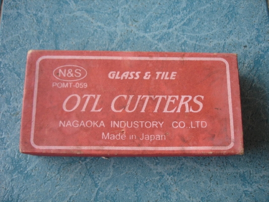 ที่ตัดกระจกแบบใส่น้ำมัน made in Japan