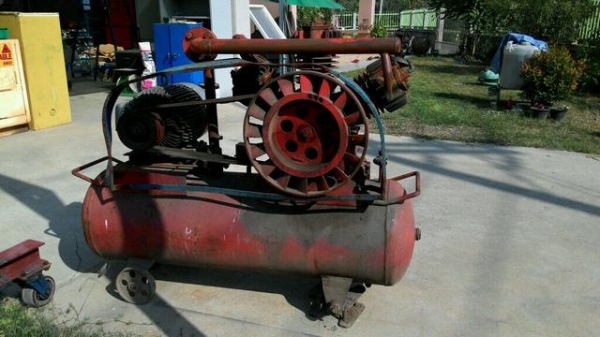 เครื่องปั๊มลม SANCO 300 ลิตร มอเตอร์ 15 แรง สามเฟส