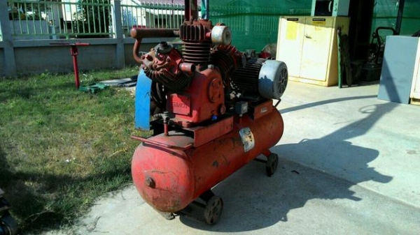 เครื่องปั๊มลม SANCO 300 ลิตร มอเตอร์ 15 แรง สามเฟส