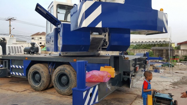 รถทรัคเครนสภาพสวย25ตัน10ล้อ