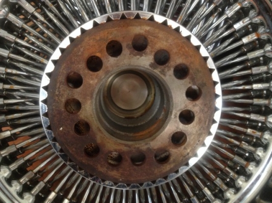 ล้อซี่ลวด อเมกาเเท้ขอบ14 สีเดิมญี่ปุ่นสภาพสวยๆเงาๆครับ