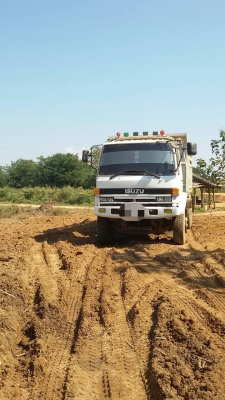 ISUZU FXZ23NFY240แรงนางฟ้าหัวขาวทุกอย่างใหญ่รถใช้งานไม่ต้องซ่อม