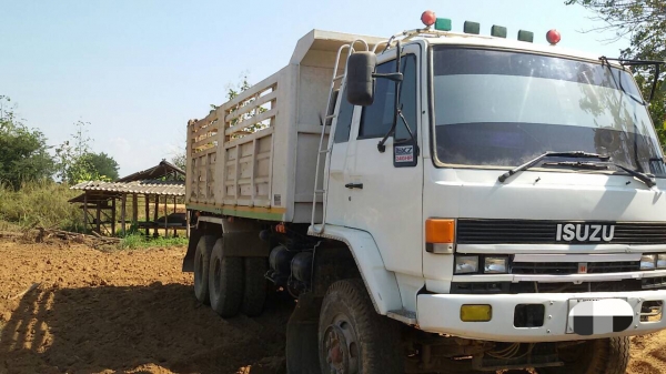 ISUZU FXZ23NFY240แรงนางฟ้าหัวขาวทุกอย่างใหญ่รถใช้งานไม่ต้องซ่อม