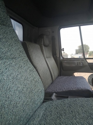 ขายหกล้อFC4Jปี40 ยาว5.50เมตร เบรคทิฟฟี่ หัวบางเดิม แอร์เย็น คัสซีไม่ผุ รถห้างแท้ ทะเบียนพร้อมโอน