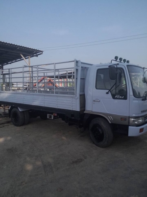 ขายหกล้อFC4Jปี40 ยาว5.50เมตร เบรคทิฟฟี่ หัวบางเดิม แอร์เย็น คัสซีไม่ผุ รถห้างแท้ ทะเบียนพร้อมโอน