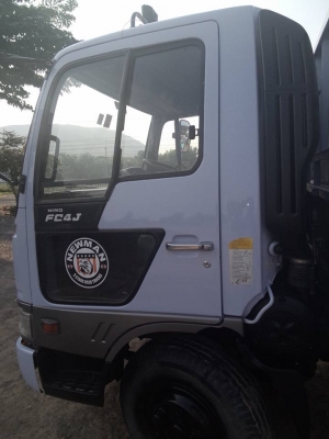 ขายหกล้อFC4Jปี40 ยาว5.50เมตร เบรคทิฟฟี่ หัวบางเดิม แอร์เย็น คัสซีไม่ผุ รถห้างแท้ ทะเบียนพร้อมโอน