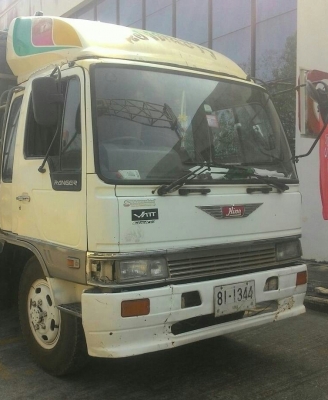 หกล้อ ฮีโน่ FD2H195ช่วงยาว7.20.กะบะสะแตนเรส บรรทุกหมู แบบ2ชั้นท้ายลิฟ สภาพดีพร้อมใช้ ทะเบียนพร้อมโอน