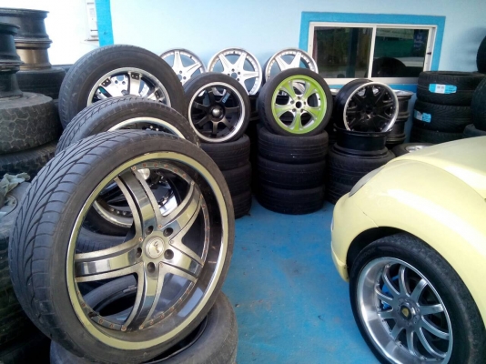 ขายเหมาถูกๆ ยาง\% พร้อมแม็ก