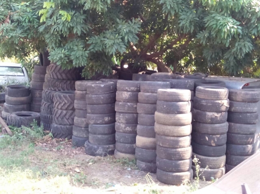 ขายเหมาถูกๆ ยาง\% พร้อมแม็ก