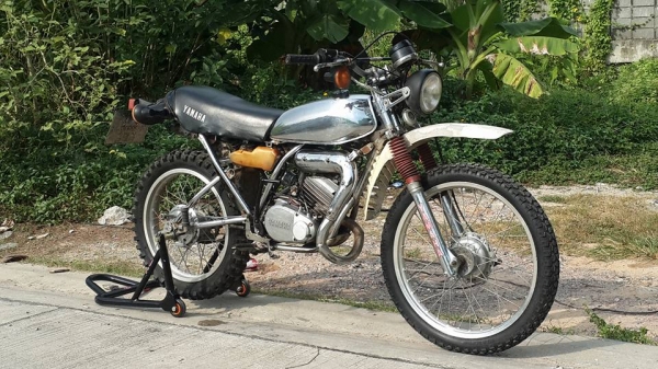 วุฒิ นนบุรี ขาย ยามาฮา DT125cc. รถสภาพเดิมๆทะเบียนพร้อมโอน