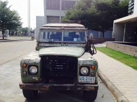 ขายเลนโรเวอร์ สมัยเจ้าคุณปู่ เครื่องอีซูซุ 2200 ซีซี ดีเซล สุดประหยัด เครื่องดีมาก สตาร์ททีเดียวติด  สภาพแห้งๆ คลาสสิค ขาย 99,000 บาท ติดต่อคุณเอ๋ 092-6356419