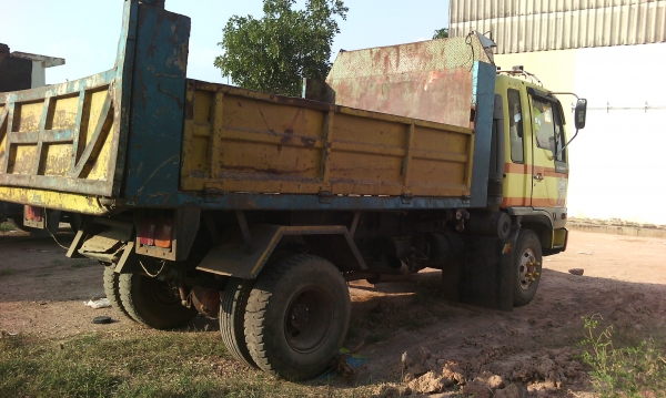 ขายยกชุด3คัน 1180000 6ล้อดั้มดิน2คันแบคโฮ1คัน ขายยกชุด3คัน 1180000 6ล้อดั้มดิน2คันแบคโฮ1คัน