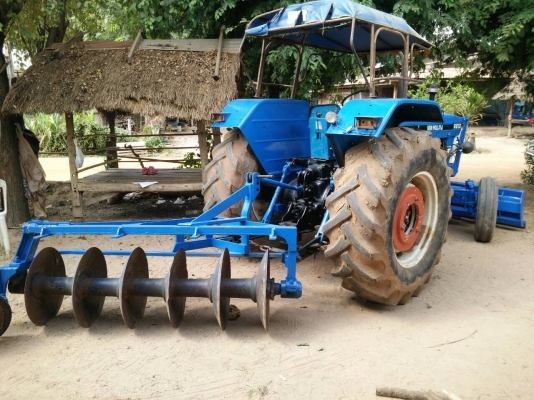 ขายด่วน!!!! รถไถford 5500(77) เครื่องt1 ราคา 219,000บาท