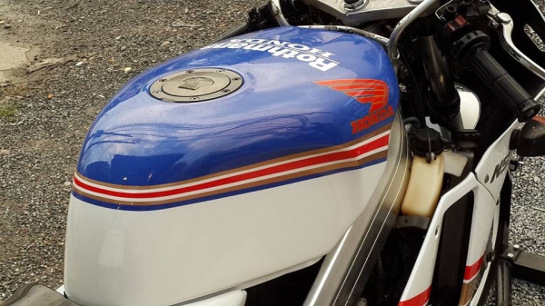 ขาย Honda NSR250 MC21 ROTHMANS HRC ทะเบียนแท้โอนขนส่ง ขาย Honda NSR250 MC21 ROTHMANS HRC ทะเบียนแท้โอนขนส่ง