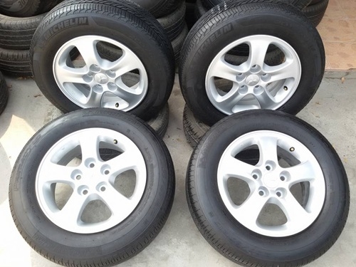 ขายล้อ Mitsubishi Triton15 ยาง205/65/15  4 ล้อ