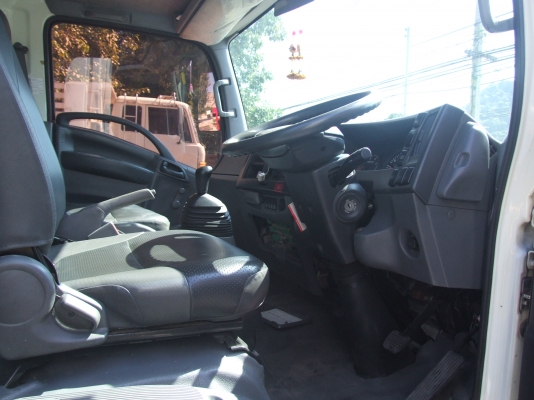 รถ 6 ล้อ อีซูซุ 175