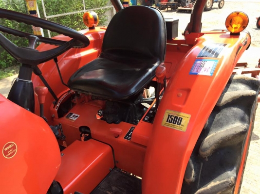 ขายรถไถ Kubota L3608(4WD) พร้อมใบมีดและผานพรวน รถพร้อมใช้งาน