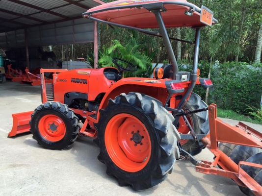 ขายรถไถ Kubota L3608(4WD) พร้อมใบมีดและผานพรวน รถพร้อมใช้งาน ขายรถไถ Kubota L3608(4WD) พร้อมใบมีดและผานพรวน รถพร้อมใช้งาน