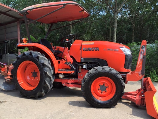 ขายรถไถ Kubota L3608(4WD) พร้อมใบมีดและผานพรวน รถพร้อมใช้งาน