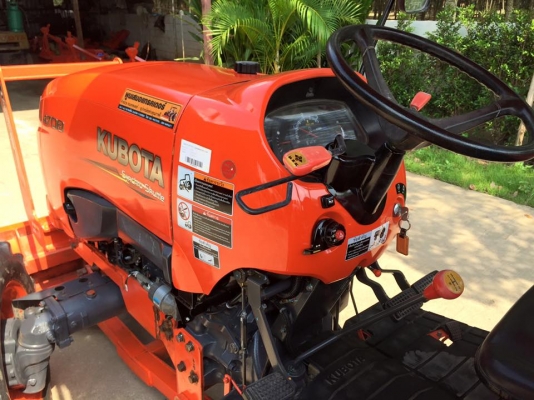 ขายรถไถ Kubota L4708(4WD) พร้อมใบมีดและผานพรวนช้าง 24x6พร้อมใช้งาน
