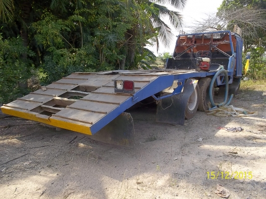 ขาย900000 บาท 2รายการ  10ล้อ และแบคโค