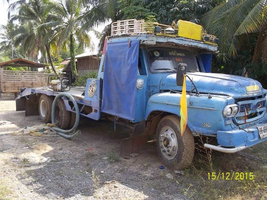 ขาย900000 บาท 2รายการ  10ล้อ และแบคโค