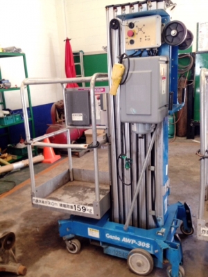 รถกระเช้าขากรรไกร Genie AWP-30S #28186 สูง 9 เมตร นน.159kg สนใจโทร. 080-6565422 (หนิง)