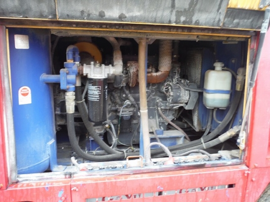 ถึงไทยแล้วครับ ปั้มลมแบบสกรู AIRMAN DPS-390SS มีล้อลาก นำเข้าจากญี่ปุ่น สภาพสวยครับ