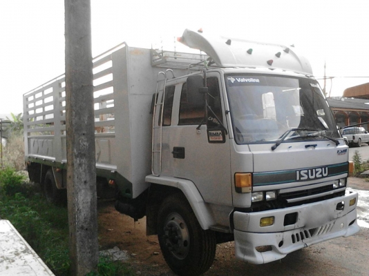 รถอีซูซุ 6 ล้อ FTR  175 แรงม้า. ปี 35.  สนใจติดต่อ  081 - 6079515