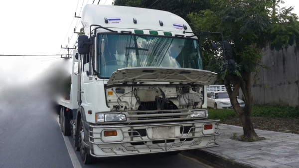 รถฮีโน่ 12 ล้อ ( เปอร์เฟีย. ) ท้ายลาด 320 แรงม้า. ปี 52.    สนใจติดต่อ  081 - 6079515