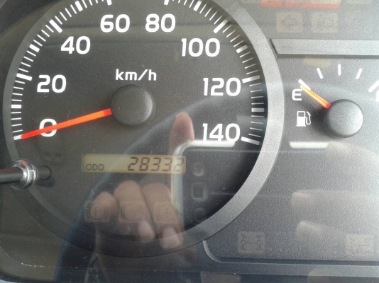 รถฮีโน่ 6 ล้อดั้ม FC9J 175 แรงม้า. ปี 56.  ( รถวิ่ง 2x,xxx กม. )    สนใจติดต่อ  081 - 6079515