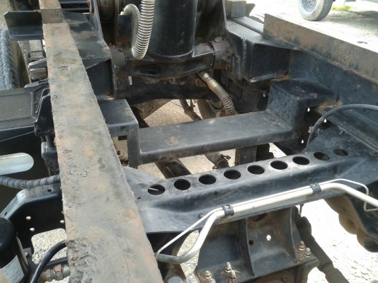 รถฮีโน่ 6 ล้อดั้ม FC9J 175 แรงม้า. ปี 56.  ( รถวิ่ง 2x,xxx กม. )    สนใจติดต่อ  081 - 6079515