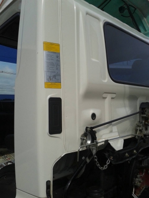 รถฮีโน่ 6 ล้อดั้ม FC9J 175 แรงม้า. ปี 56.  ( รถวิ่ง 2x,xxx กม. )    สนใจติดต่อ  081 - 6079515