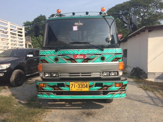 6 ล้อ บรรทุกแบคโคร 60 เครื่อง 185 แรง คัสซีสวย แอร์เย็น พร้อมทำงานครับ