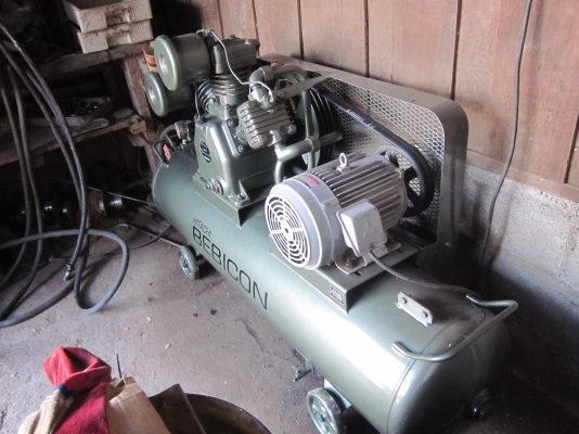 ขายปั๊มลมฮิตาชิ 5 แรง ขายปั๊มลมฮิตาชิ 5 แรง