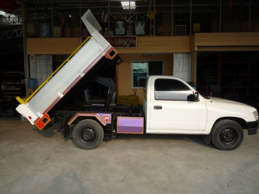 Toyoya Tiger กะบะดั้มพ์ 3 ตัน