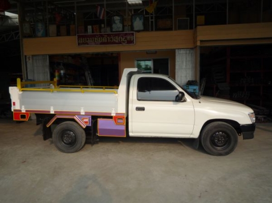 Toyoya Tiger กะบะดั้มพ์ 3 ตัน