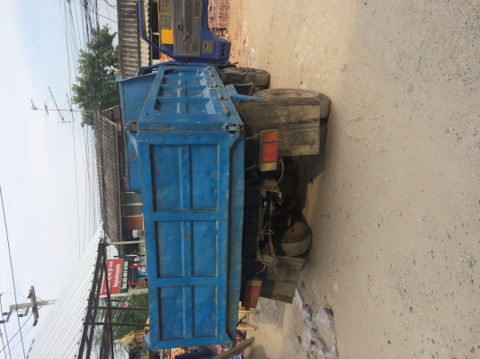 ขาย6ล้อดั้มเล็กisuzu