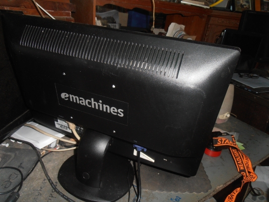 จอคอม LCD 20 นิ้ว EMACHINES จอคอม LCD 20 นิ้ว EMACHINES